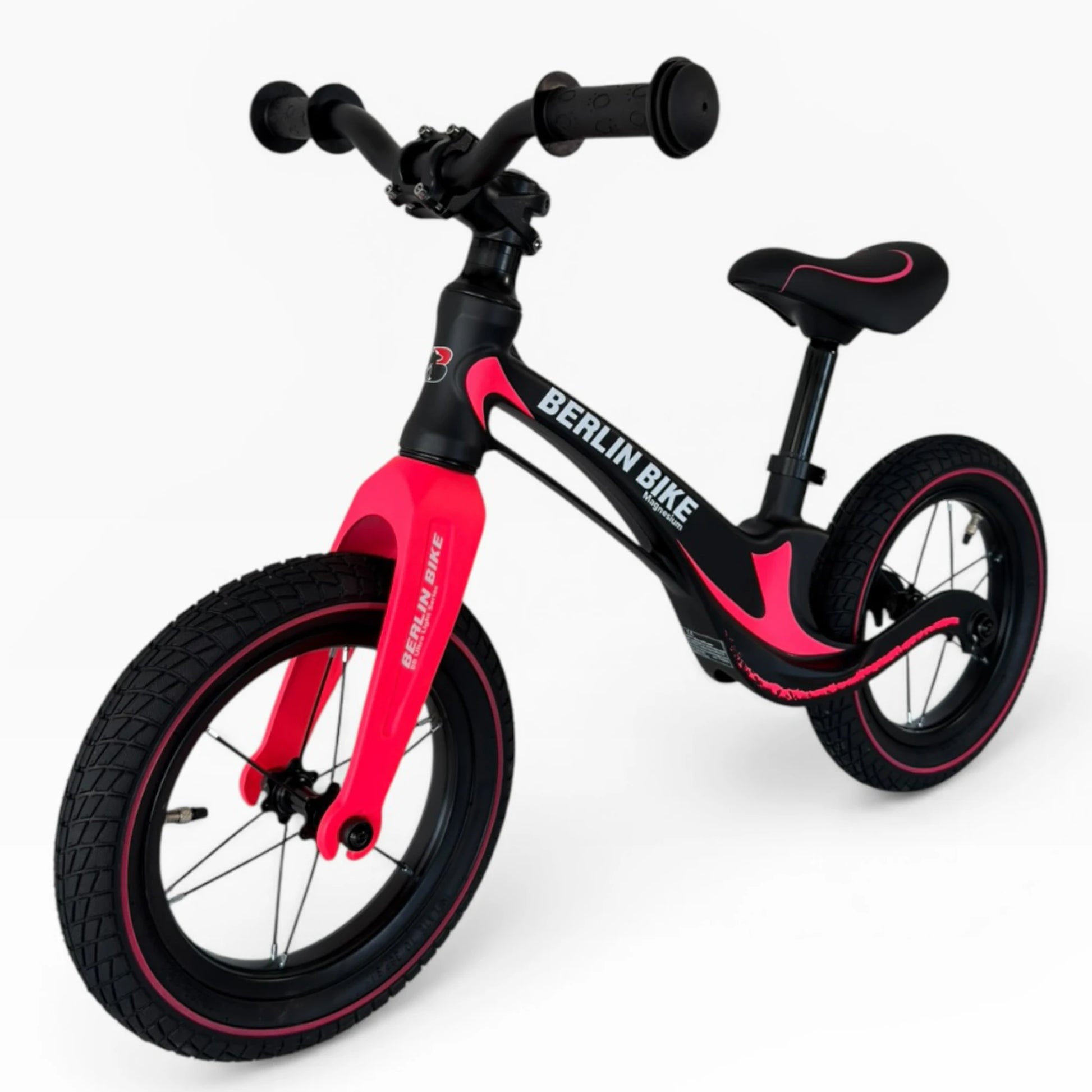 Berlin Bike Rolly Growy Balance Bike 12 Inch, 12zoll rosa magnesium superleicht 45grad frontansicht 2000px 2000px
